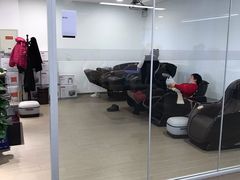 -北京国服信奥兴奥迪4S店(古城店)