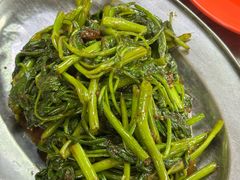 -黄亚华小食店(Jalan Alor)