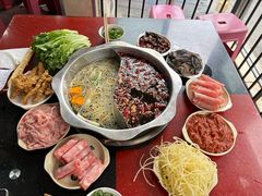 -储奇门鳝鱼火锅(总店)