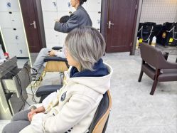 -藤野造型烫发染发