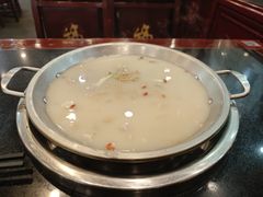 -老来福·非遗酸汤兔(凯旋路店)