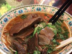 -金杨拉面王小吃面馆·牛三宝面·红烧牛肉粉