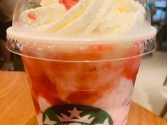 草莓优格奶香星冰乐-星巴克(南京鼓楼医院店)