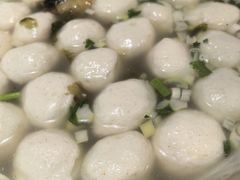 -方国老头包子·39年威海本地老字号•小船海鲜疙瘩汤