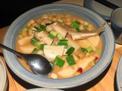 海鲜烧年糕-荣小馆(杭州大厦店)
