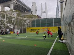 -飞梦少儿足球培训(塘桥校区)