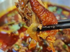 -爆炸头阿姨小四川正宗川味小吃(无任何分店)