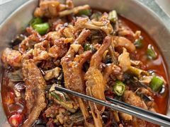 -丹水桥地锅鱼·翘嘴鲌·地方特色全鱼宴(丹江口大坝店)