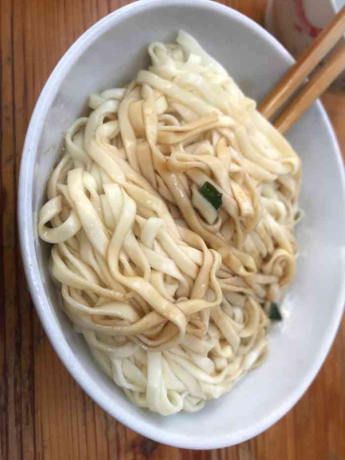 西街老扁肉店-"大学兄弟结婚,来到周宁.这家店就在同学家.