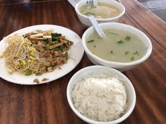 肥肠豆汤-温记府廟豆汤饭·始于1955年(海椒店)
