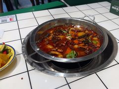 -晓彭肥肠鸡·泡椒鸡火锅(水木天地店)