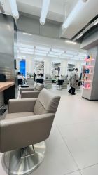 -Z.X HAIR SALON张新美业