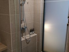 -杭州西湖湖滨银泰亚朵酒店