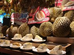 -雍容荟帝王蟹活龙虾展台自助(IFS黑金店)