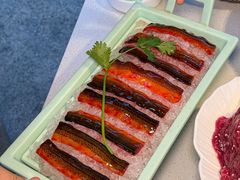 -茅草房·河畔园林火锅