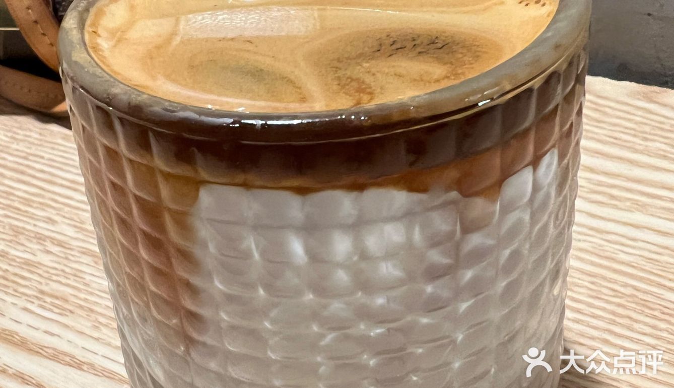 新品沸拉明戈很好喝，二层还有室外观景位！