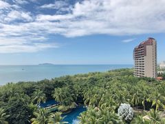 -三亚湾海居铂尔曼度假酒店