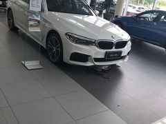 -上海宝宁宝马4S店