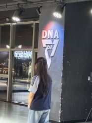 -DNA舞室