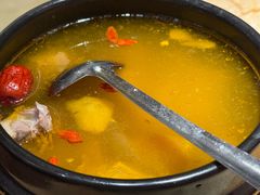 招牌酸萝卜老鸭汤-吕记老鸭汤·徽菜馆(东营路店)