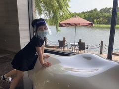 -上海怡沁园度假酒店