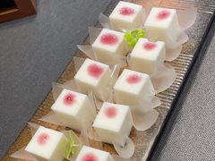 -香山湖家家宴(中山陵店)