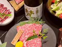 -山川小町·极番烧肉(新地假日广场店)