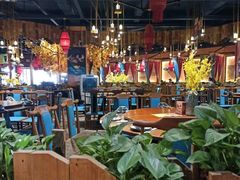 -老滇山寨•云南特色菜•地方菜•民族风情歌舞表演(金碧店)