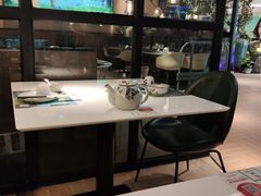 靠窗位-原味田园·客家菜·土窑鸡(中航城君尚购物中心店)