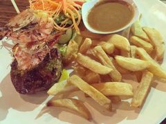 -Pundi Pundi Restaurant
