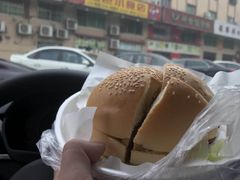 猪扒包-旺角宝港式茶餐厅(寮步店)