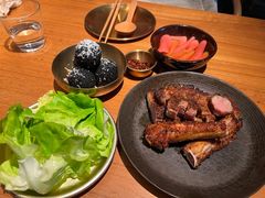 厚切傣式猪五花与奶油生菜-SHAN山(前滩太古里店)