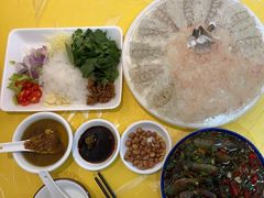 -官塘陈记鱼生·潮汕砂锅粥·牛肉火锅(潮枫路总店)