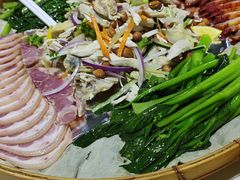 -何乡别院·中式农庄(姑婆山大道店)