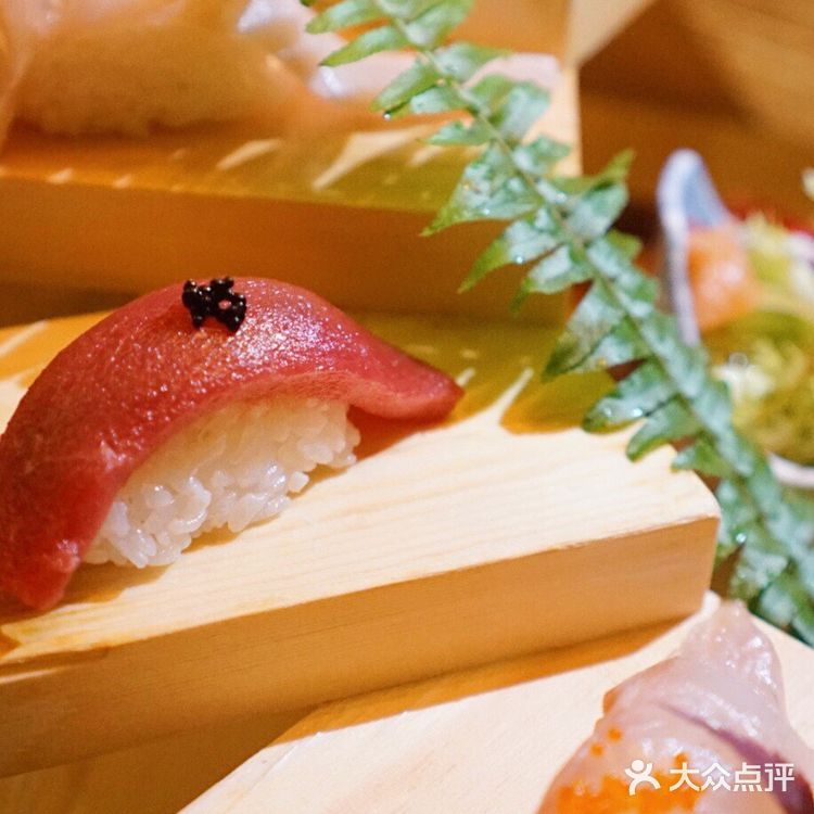 在舌尖味蕾之间 感受阿吾罗的认真🍣