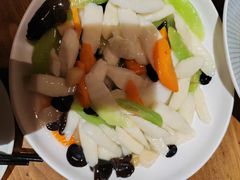 -头上红煨盐鸡·非遗院子餐厅