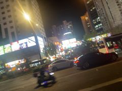 -海底捞火锅鲜切牛肉主题店(长寿路店)