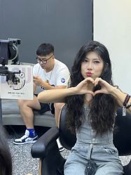 点击看大图 -藤野造型专业烫染接发