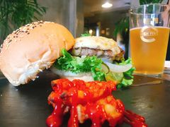 -HIGH FIVE哈福手工汉堡(桂林路店)