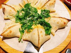 自制鲜奶酪菌菇海星披萨-G+KITCHEN(龙湖狮山天街店)