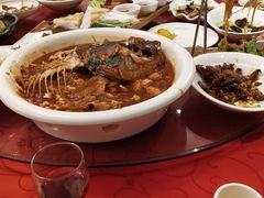 -皇冠明珠鱼翅楼(水上公园店)