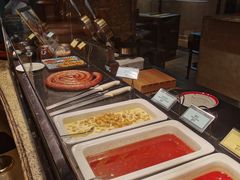 自助取餐区-咖啡苑自助餐厅·中国大饭店