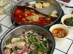 -周良天山牛杂城(天山路总店)