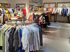 -URBAN REVIVO(北京斯普瑞斯奥特莱斯店)