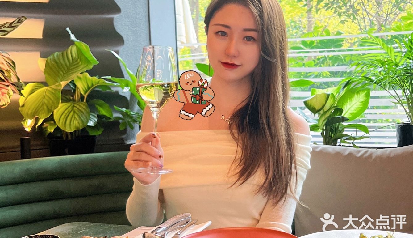 姐妹们都来这家仙气意大利餐厅吃饭啦