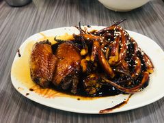 瑞士汁鸡翅拼蜜汁龙须-新记餐厅(香槟大厦店)