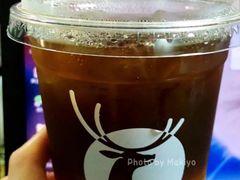 菠萝冰萃咖啡-瑞幸咖啡(怡富广场店)