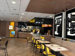 -麦当劳(保利若比邻店)