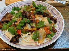 -歹歹的加个面过油肉拌面