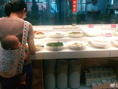 自助调料区-汉丽轩·音乐自助烤肉餐厅(石岐店)